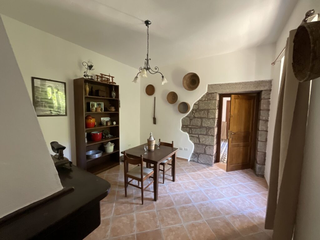 Sala n°4 Pianoterra di Casa Amsicora, Progetto Abreskia - Samugheo, Sardegna